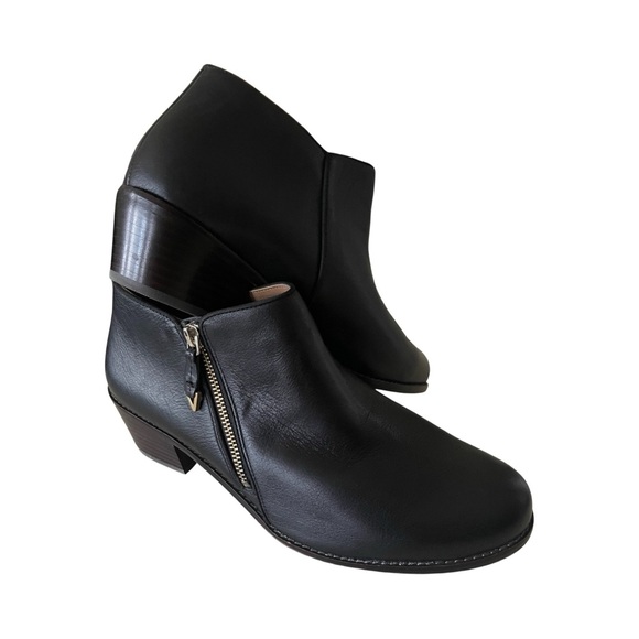 COPY - Vionic Jolene Ankle Boot - Size 11 - Picture 1 of 7